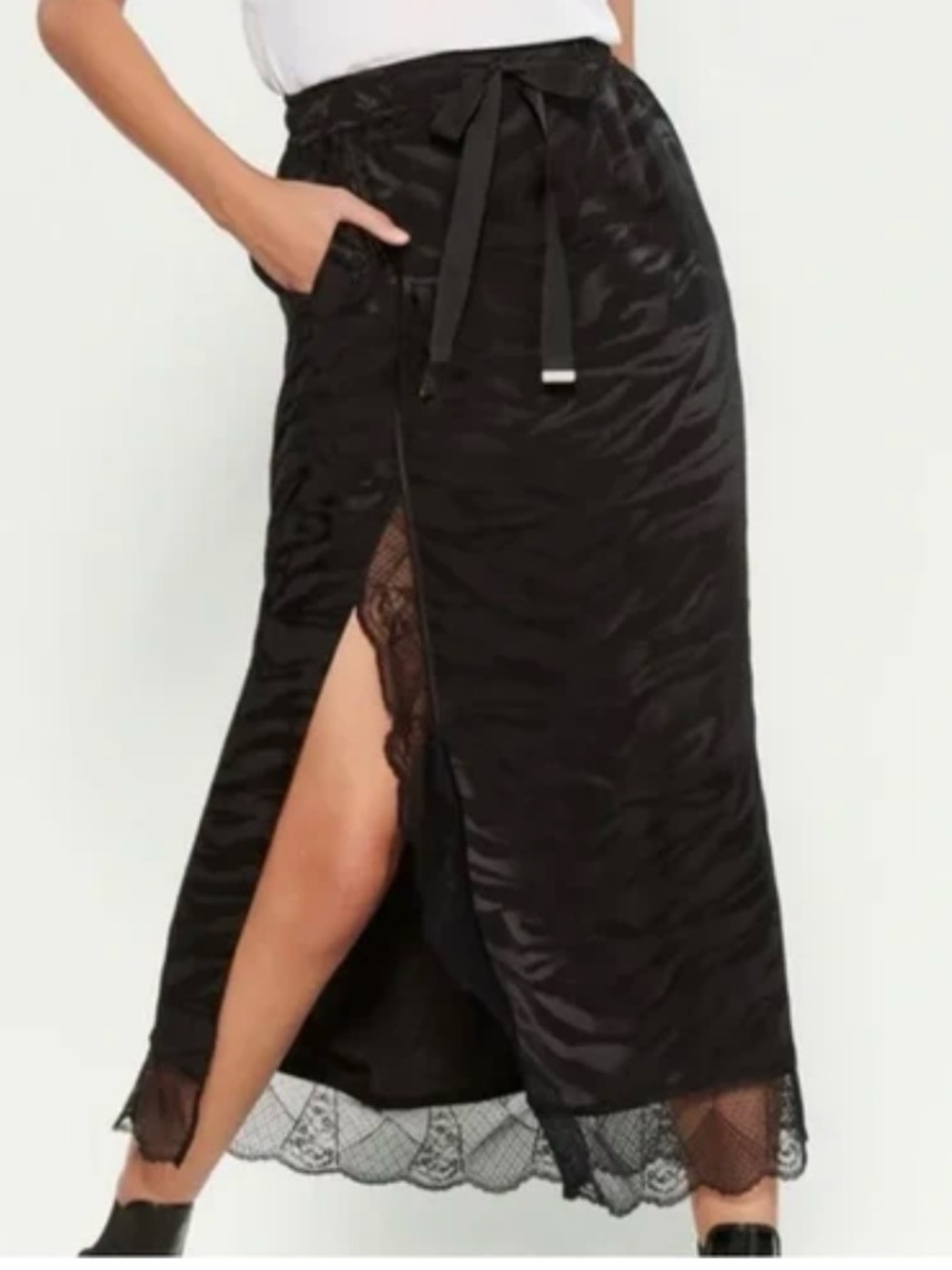 NWT🌟Zadig & Voltaire Jillian Jac Tiger Print Silk Skirt Black with lace trim